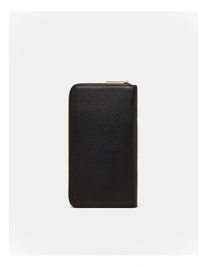 Drift Travel Wallet in Black image 3