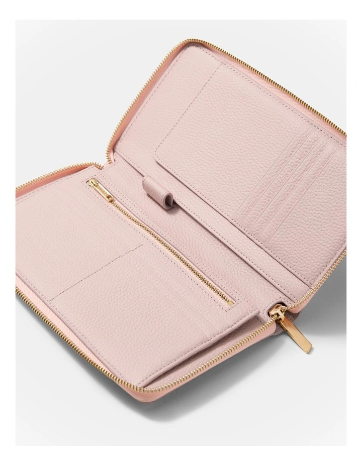 Drift Travel Wallet in Petal image 2