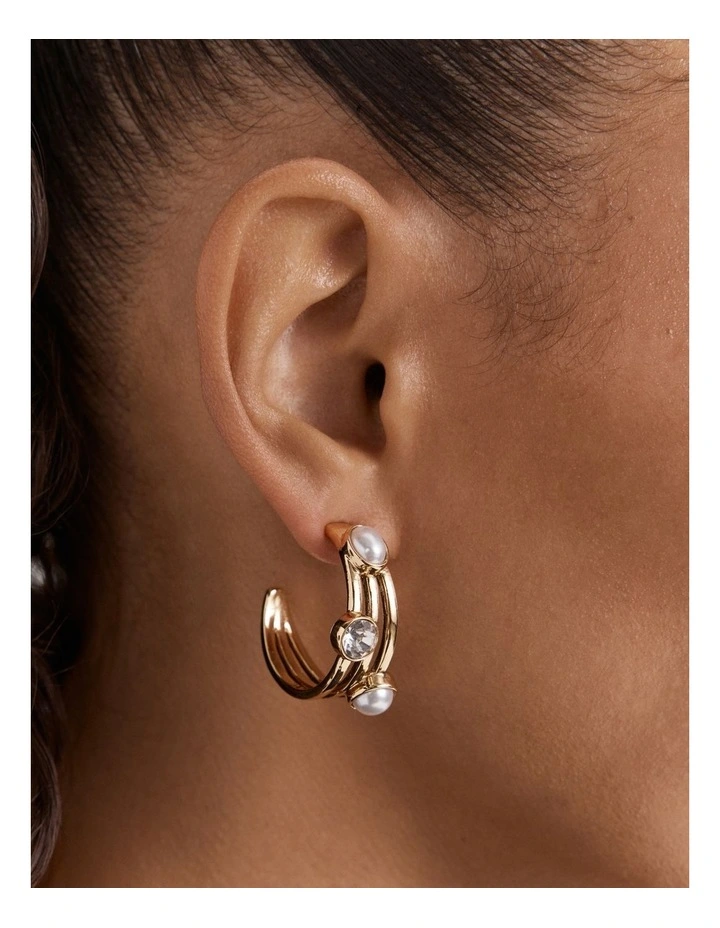 Borderline Hoop Earrings in Pearl image 2