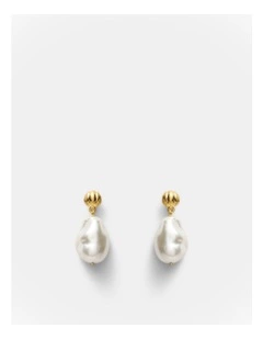 Gilded Pearl Drop Earrings in Pearl
