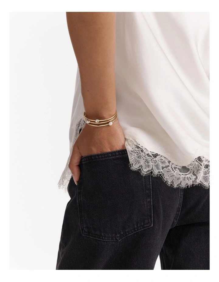 Borderline Bangle in Pearl image 4