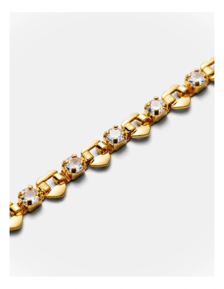 Hearted Chain Bracelet in Gold image 3