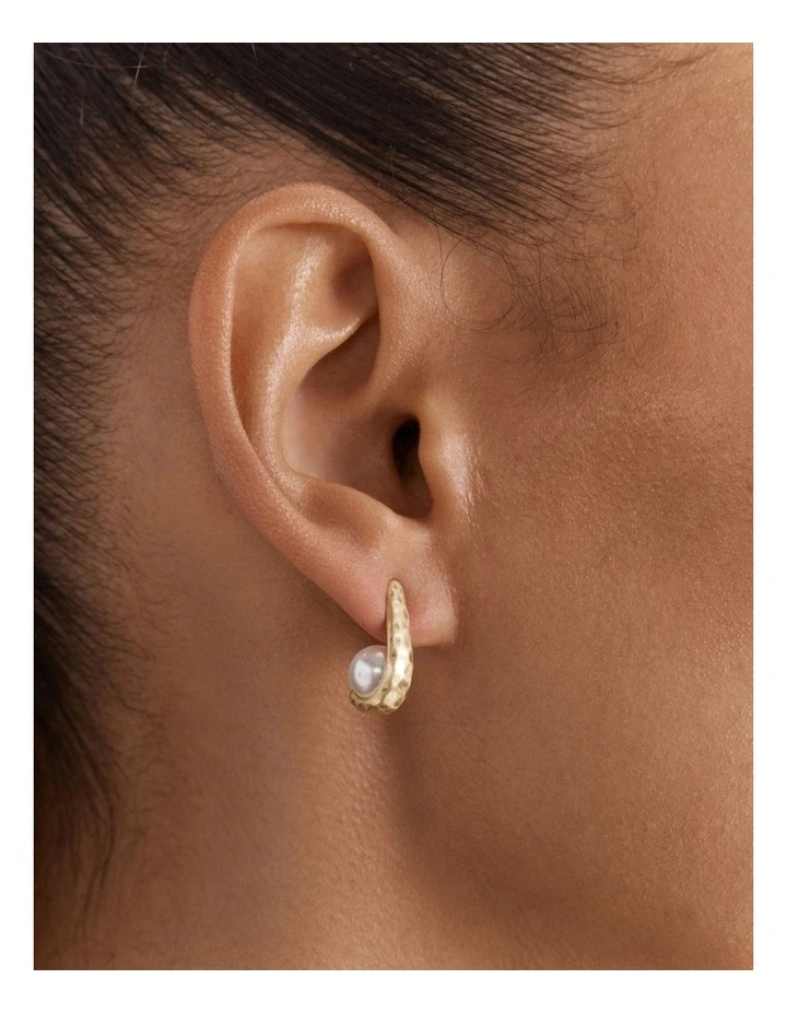 Forge Pearl Stud Earrings in Gold image 2