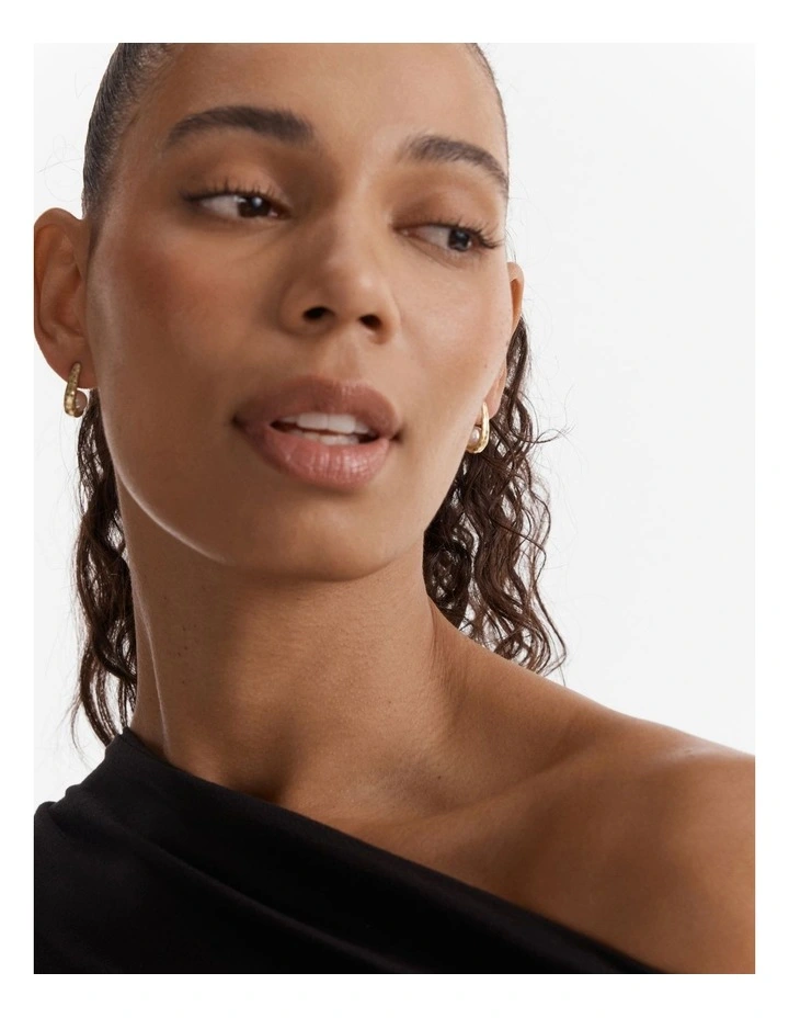 Forge Pearl Stud Earrings in Gold image 4