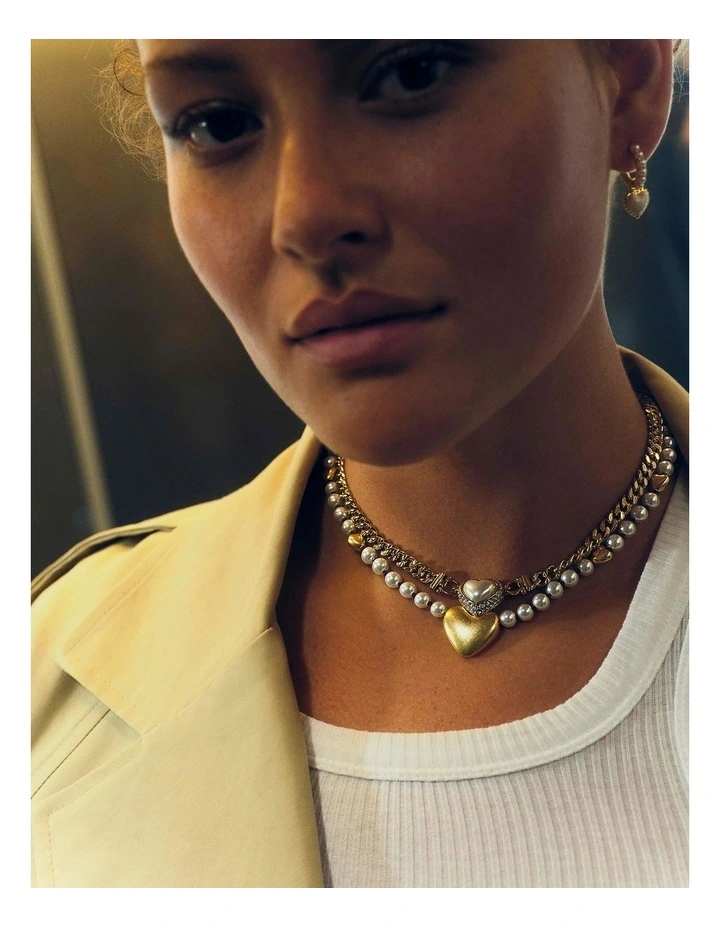 Upbeat Heart Necklace in Pearl image 2