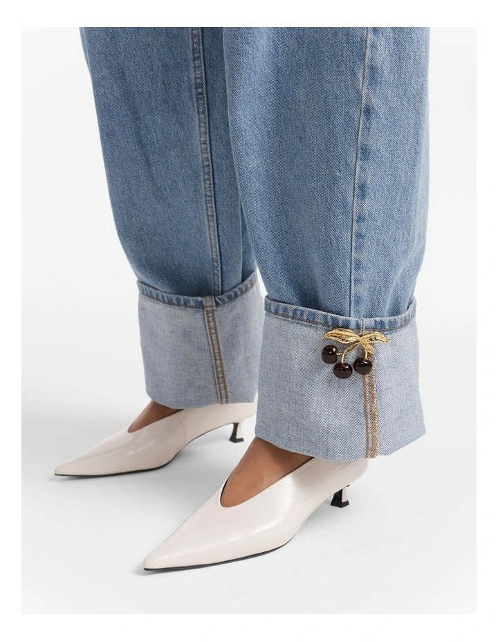 Noir Cherry Brooch in Bordeaux image 4