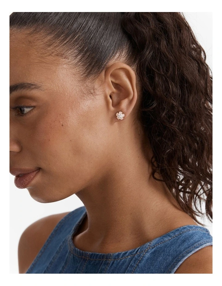 La Fleur Stud Earrings in Petal image 4