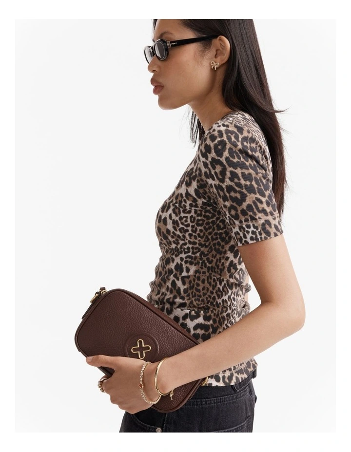 Bay Camera Pouch in Mahogany image 2