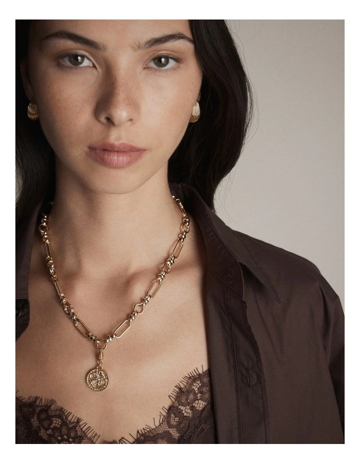 Florin Coin Charm in Gold image 4