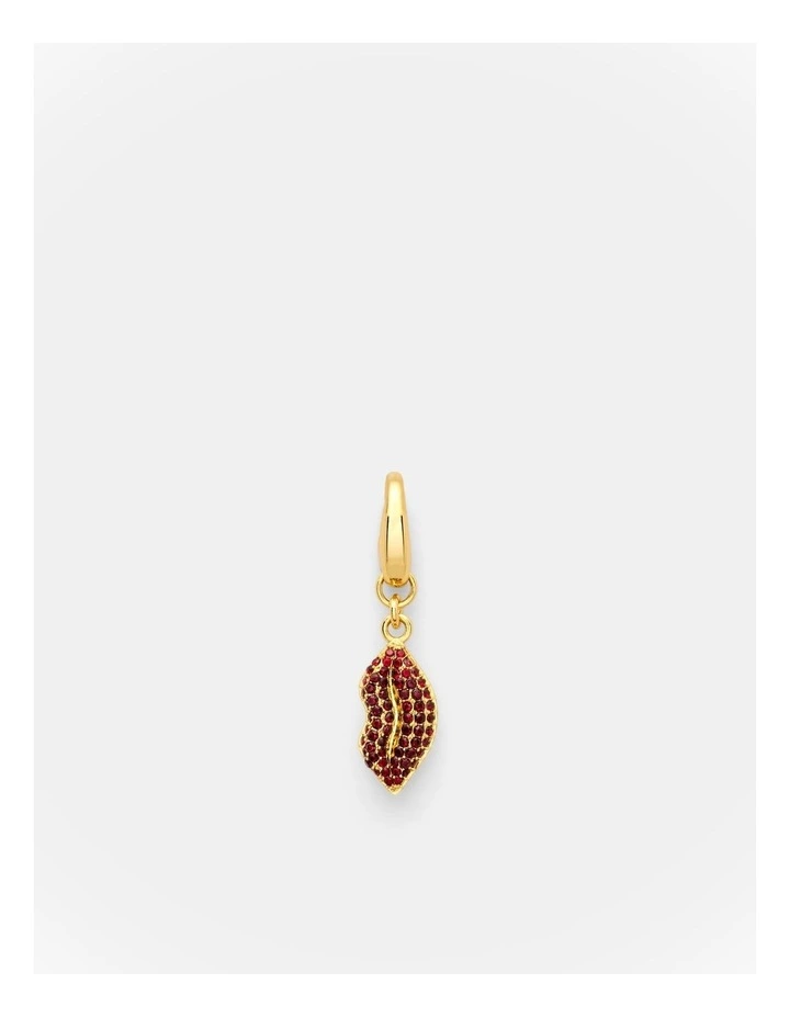 Kisses Charm in Gold image 1
