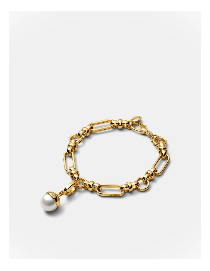 Westlyn Pearl Charm in Gold image 3