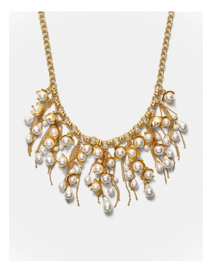 Florin Necklace in Gold image 1