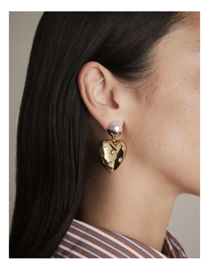 Westlyn Earrings in Gold image 4