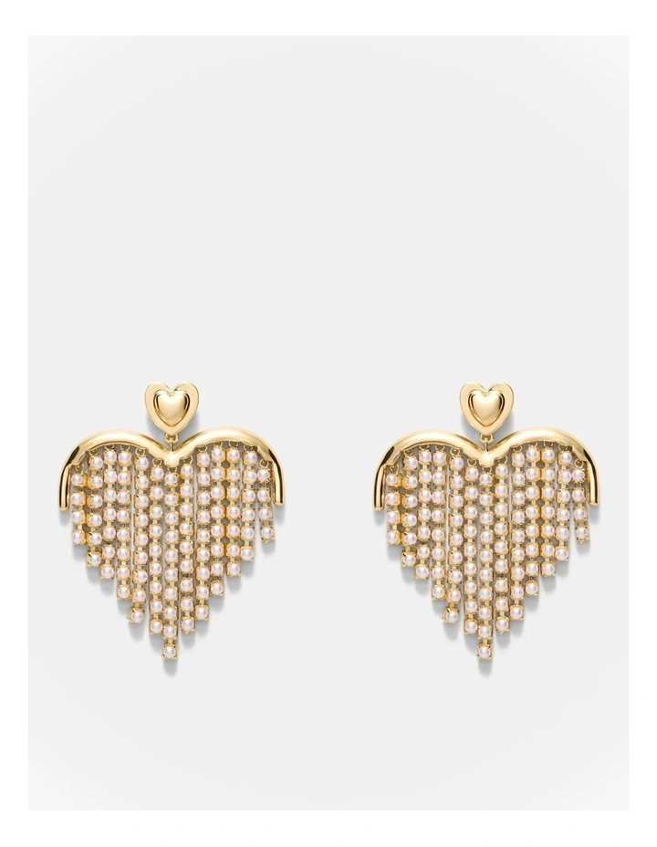 Enticing Heart Earrings in Pearl image 1