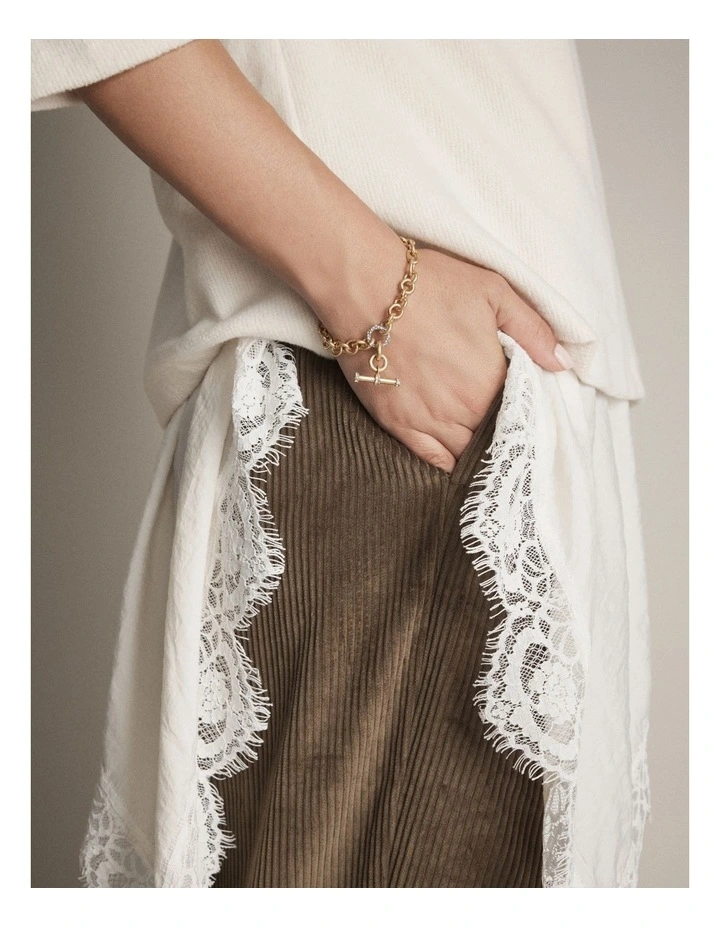 Enduring Bracelet in Gold image 2