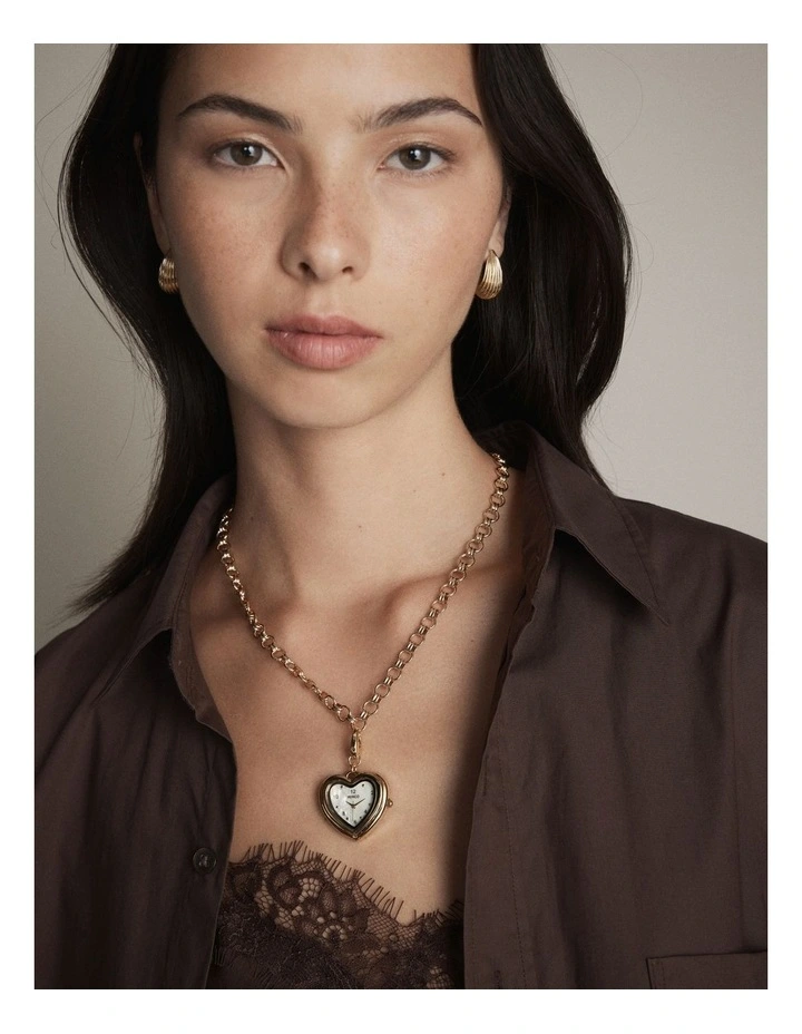 Heart Watch Charm in Gold image 4