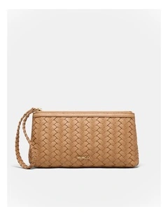 Luna Pouch in Caramel