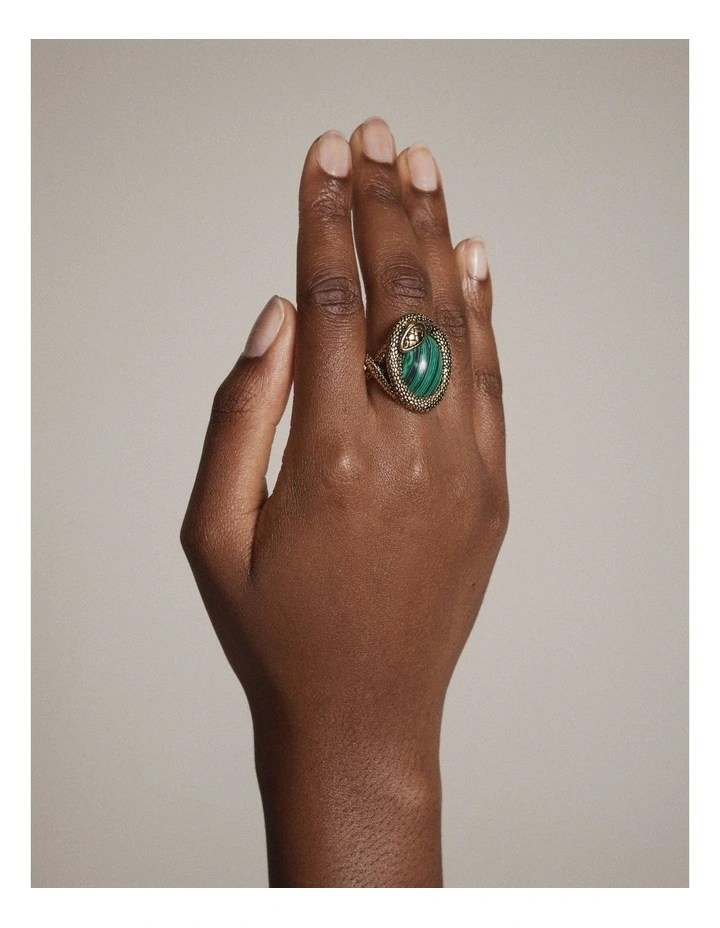 Serpentina Ring in Malachite image 2