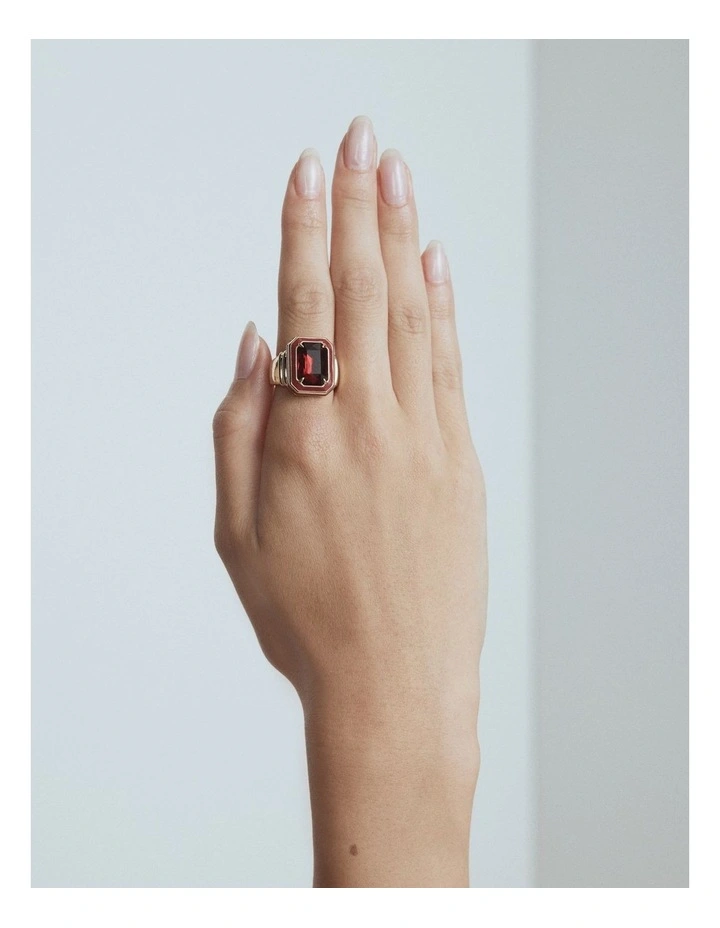 Legacy Ring in Bordeaux image 2