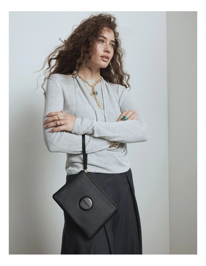 Mim Pouch in Black image 2