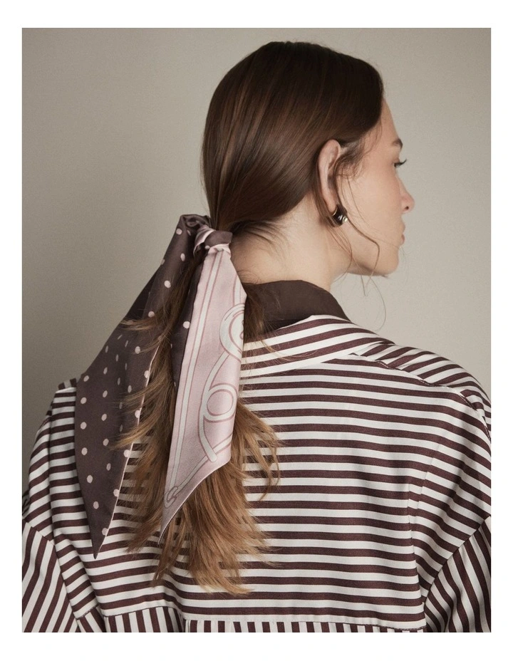 Mim Button Thin Scarf in Pink image 4