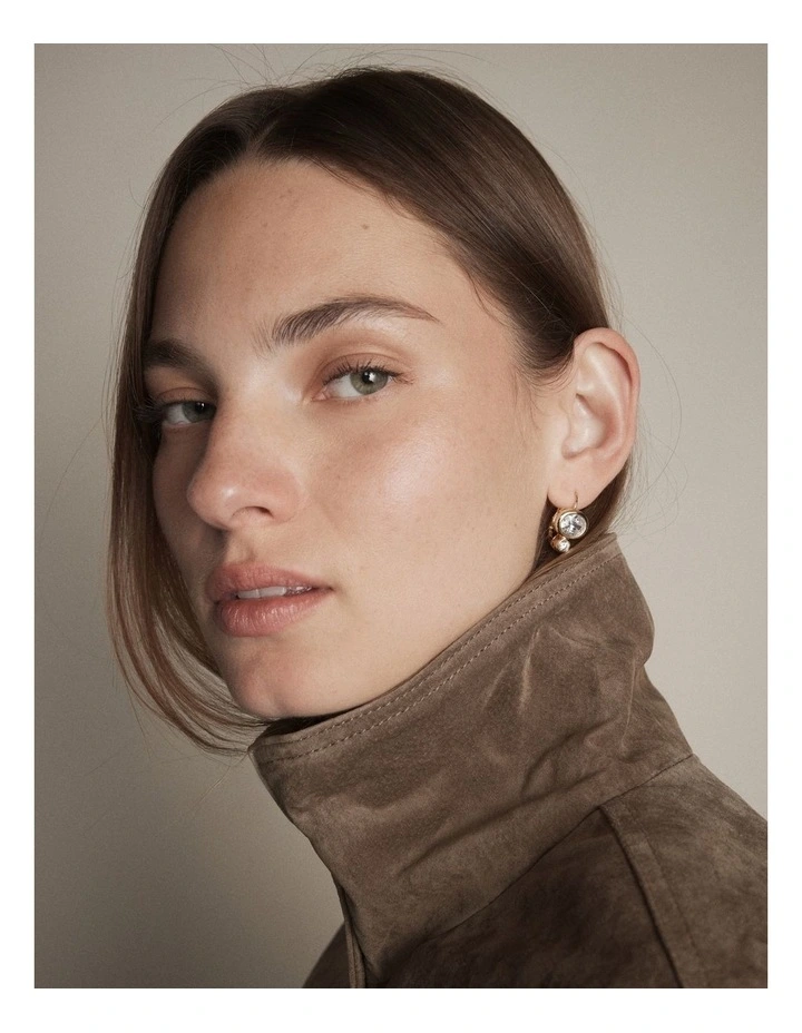 Courtside Hook Earrings in Gold image 2