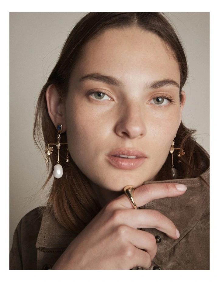 Alchemist Earrings in Gold image 2
