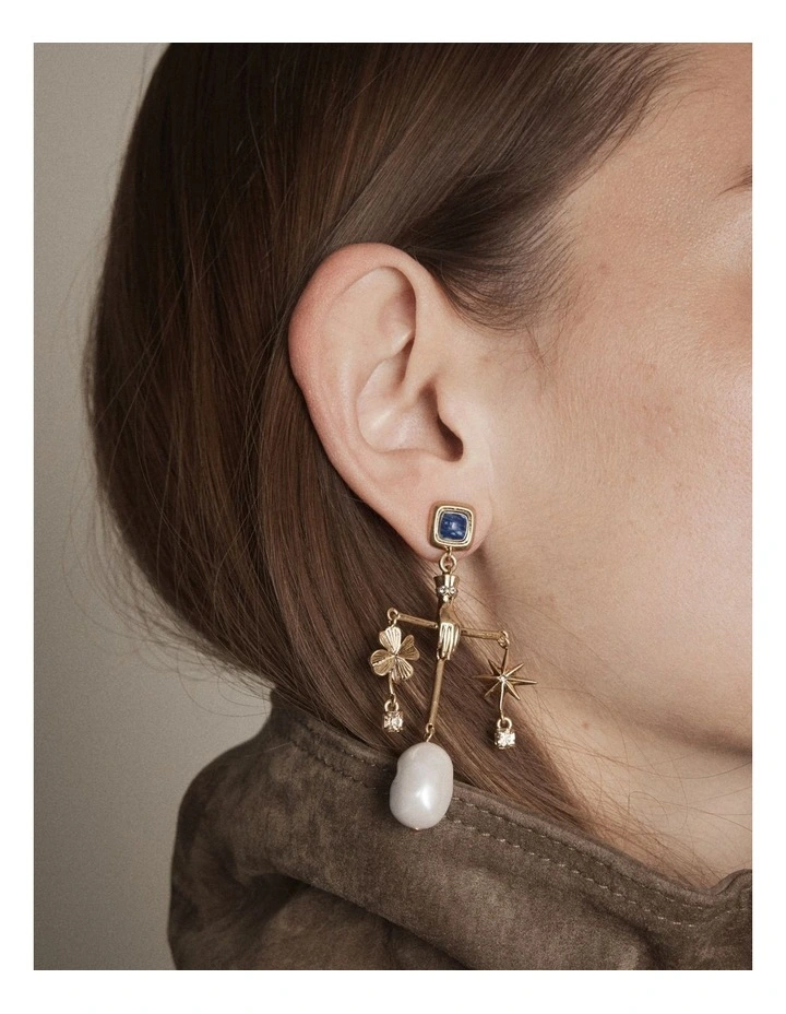 Alchemist Earrings in Gold image 4