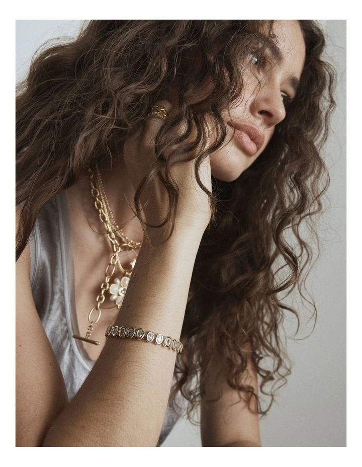 Courtside Bracelet in Gold image 4