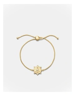 Amulet Bracelet in Gold