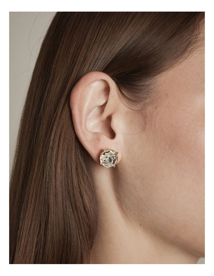 Glowy Crystal Stud Earrings in Clear image 4