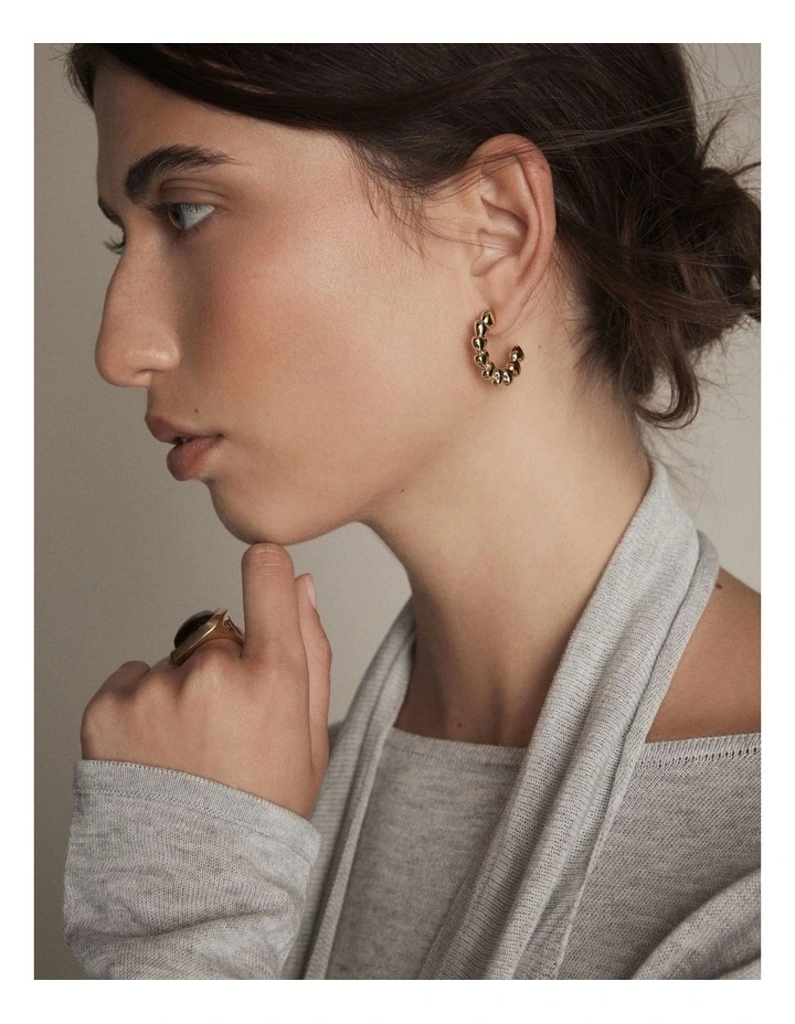 Fated Heart Hoop Earrings in Gold image 2