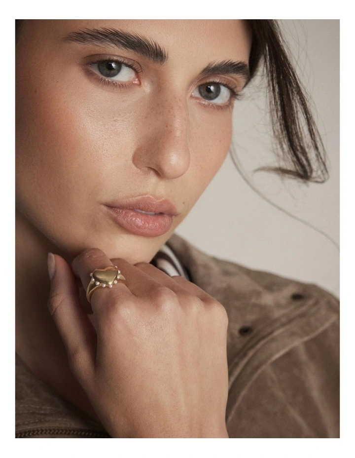Adore Heart Ring in Gold image 2