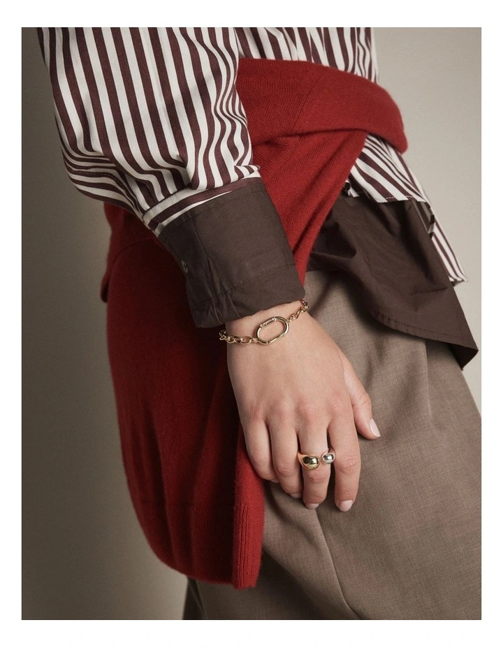 Marla Bracelet in Gold image 2