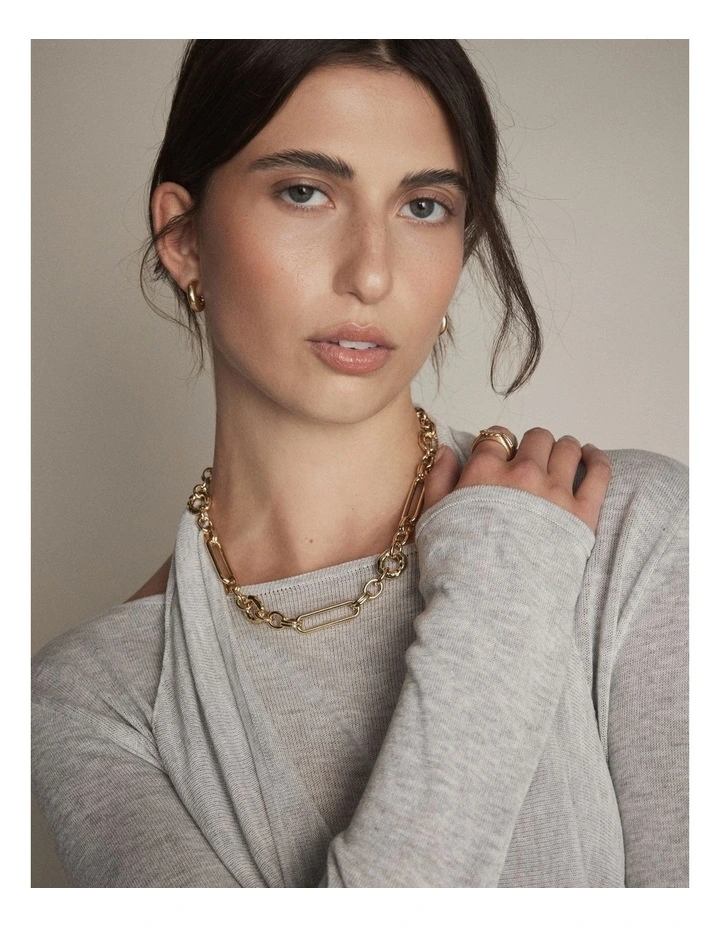 Accumulus Necklace in Gold image 2