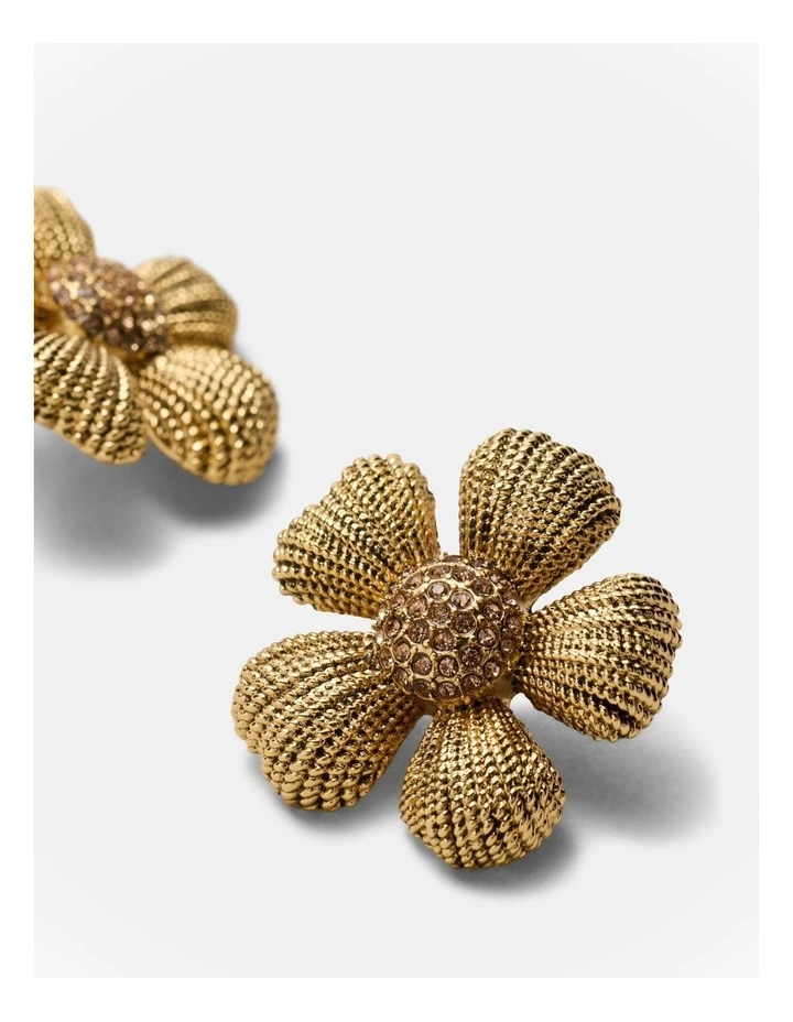 Daisy Dream Stud Earrings in Gold image 3