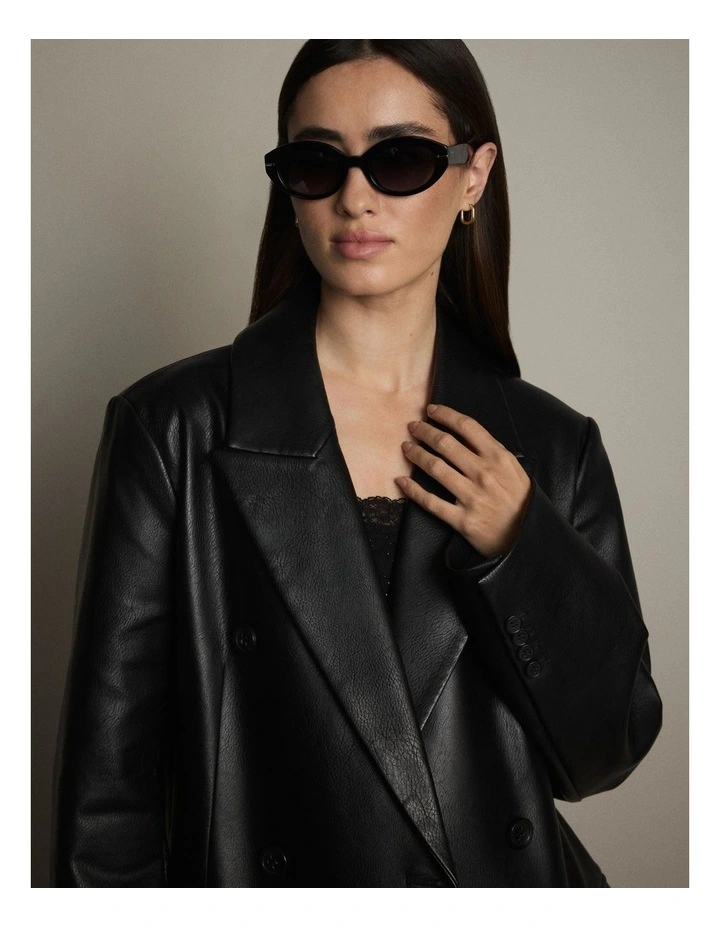 Odette Sunglasses in Black image 4