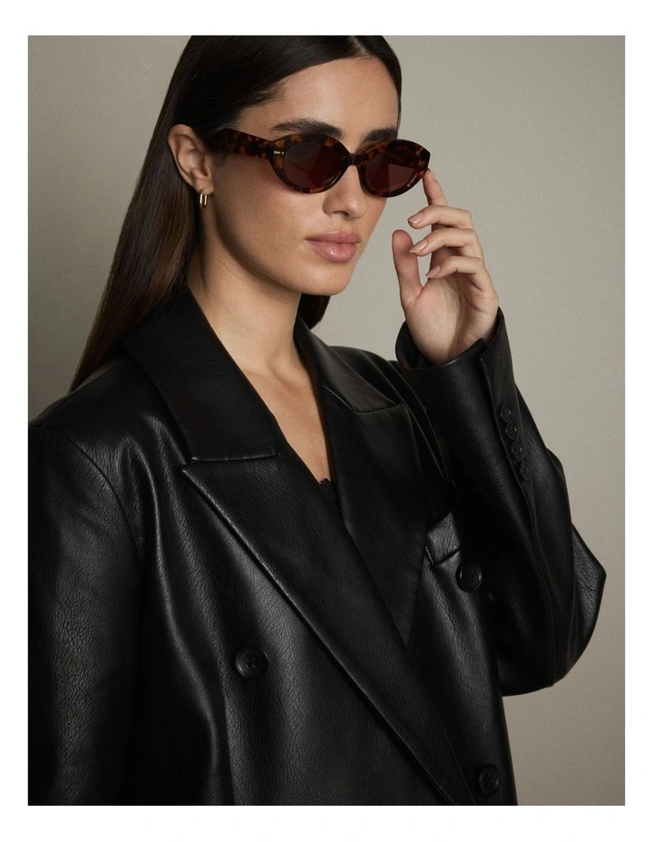 Odette Sunglasses in Tort image 2