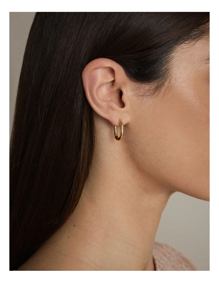Linked Up Huggie Earrings in Pink Salt image 4