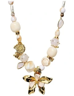 Oleander Statement Necklace Neck in Off White