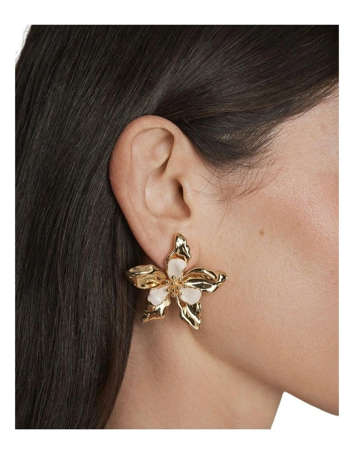 Oleander Stud Earrings Ear  in Off White image 4