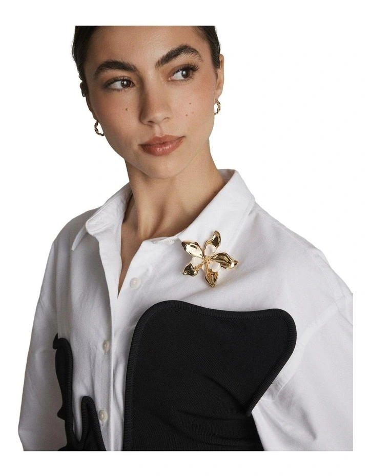 Oleander Brooch Neck  in Off White image 2