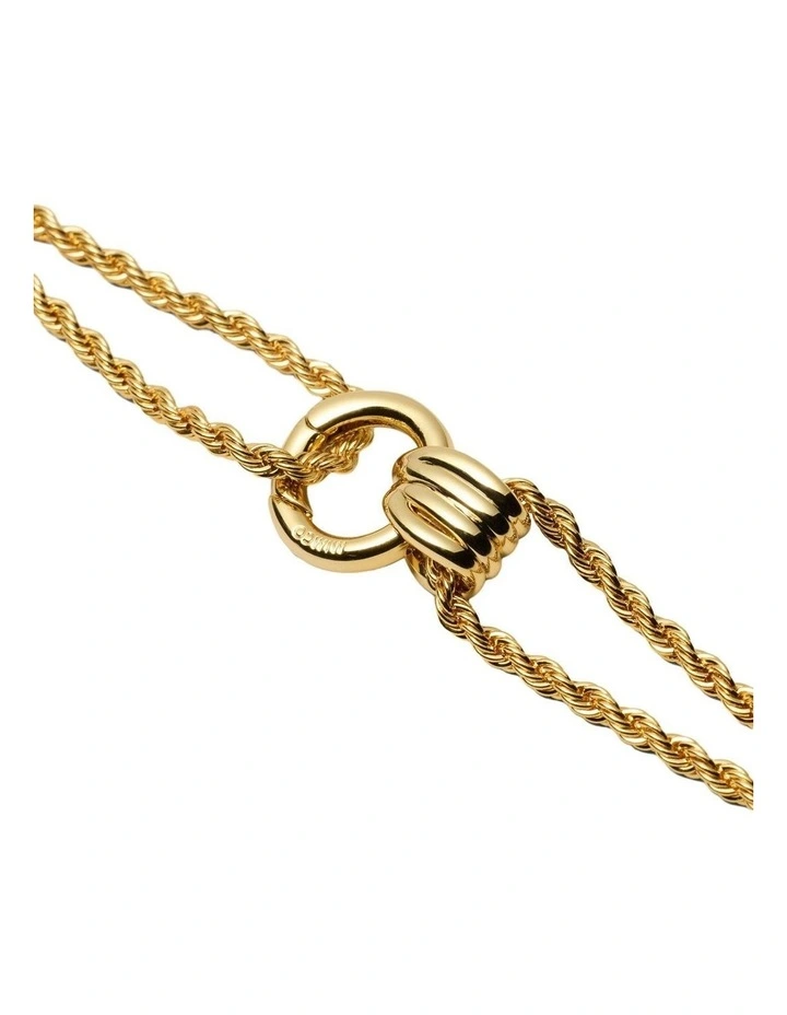 In Knots Bracelet Wrist in Gold image 4