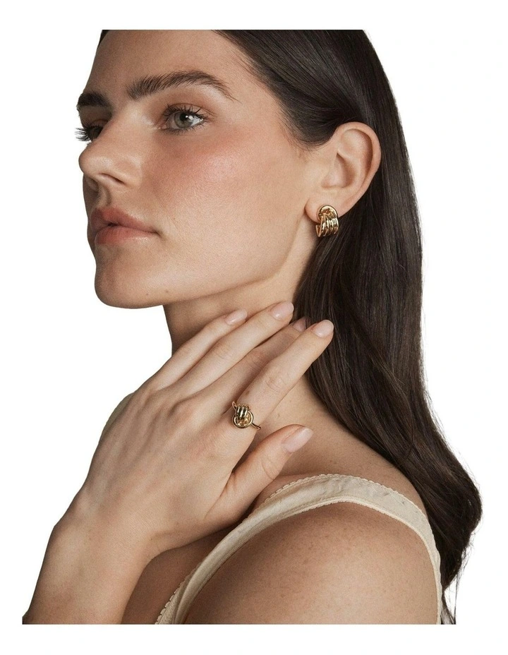 In Knots Ring Ring in Gold image 2