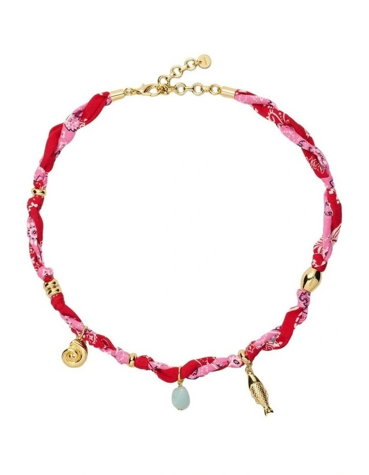 Paisora Necklace Neck in Fuchsia image 1