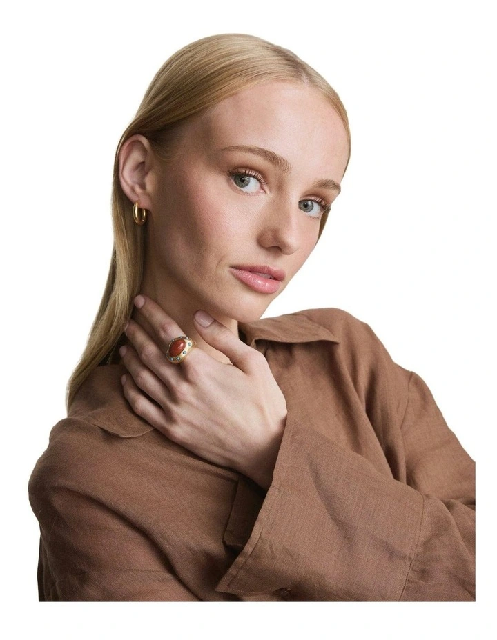 Thalina Ring Ring in Gold image 3
