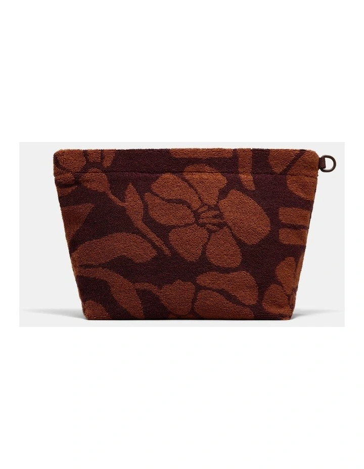 Skye Beach Pouch Pouch in Chocolate image 3