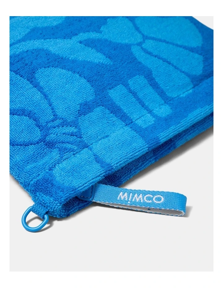 Skye Beach Pouch Pouch in Azure image 2