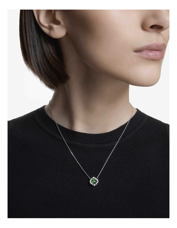 Una Angelic pendant Mixed cuts Rhodium plated in Green image 6