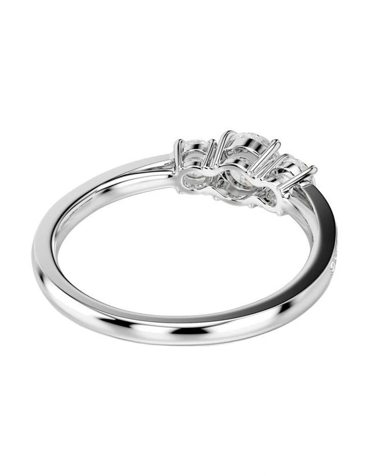 Stilla Attract ring Round cut Silver-tone finish in White image 4